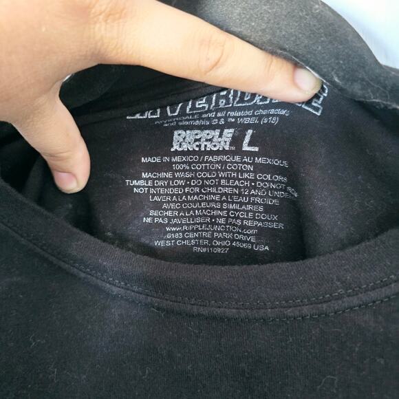 Ripple Junction Riverdale Tee Size L – Southside Serpents, Graphic, Fandom - Picture 4 of 5